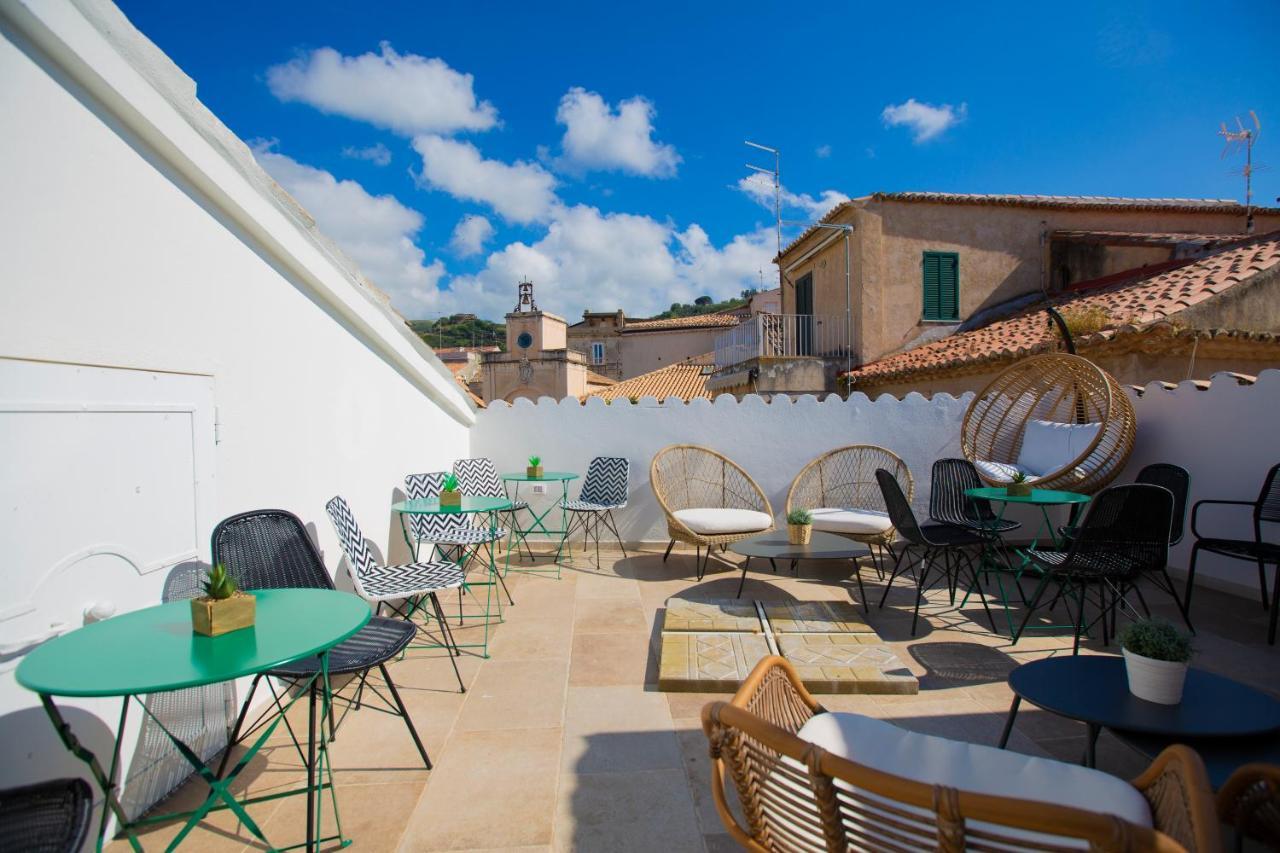 Palazzo Naso Bed & Breakfast โตรเปอา ภายนอก รูปภาพ