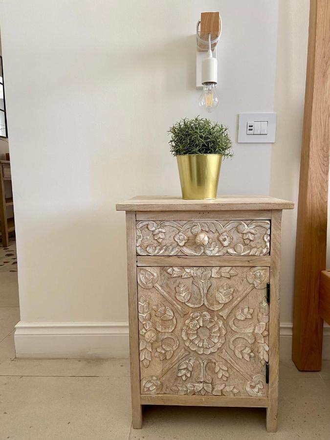 Palazzo Naso Bed & Breakfast โตรเปอา ภายนอก รูปภาพ